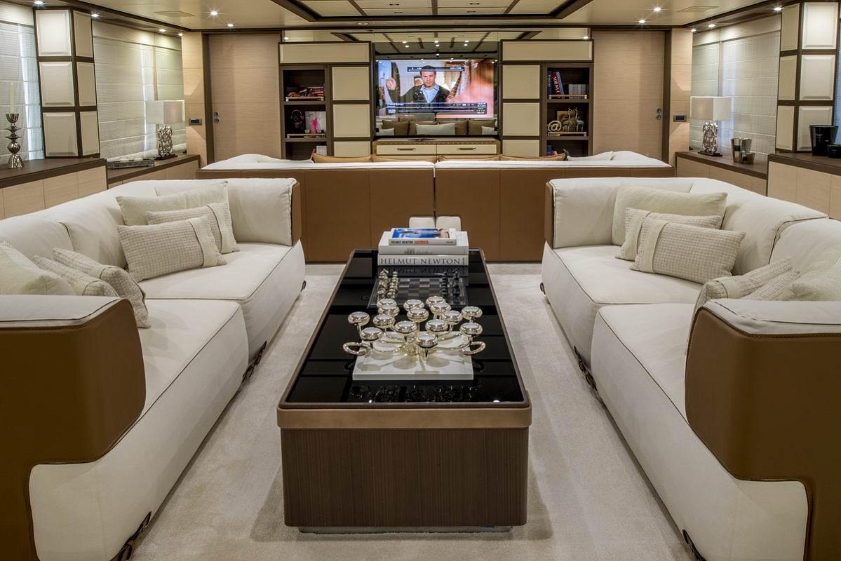 Аренда яхты Benetti Crystal 140 - NELA (Soy Amor) во Франции